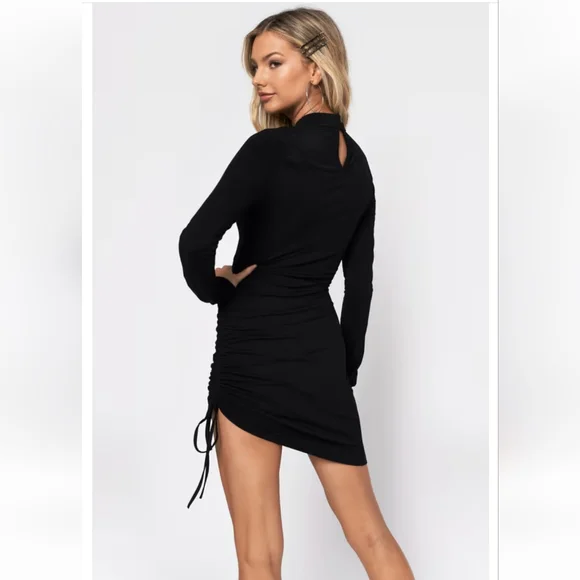Tobi black long sleeve rise ruched sz M - Picture 3 of 8